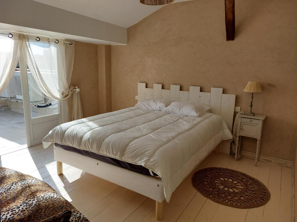 L'Appartement De La Maison Bleue Villeréal Zewnętrze zdjęcie